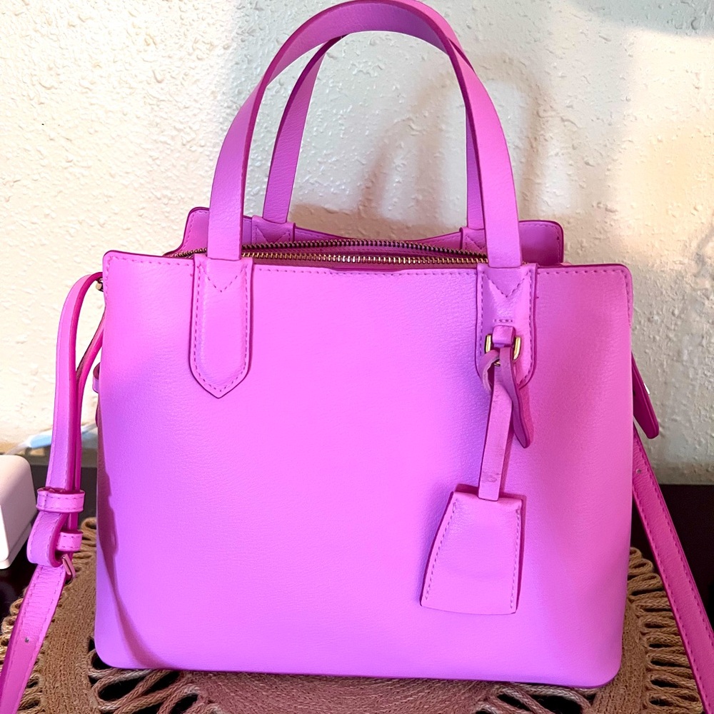 Bubblegum Pink Purse with Gold Hardware